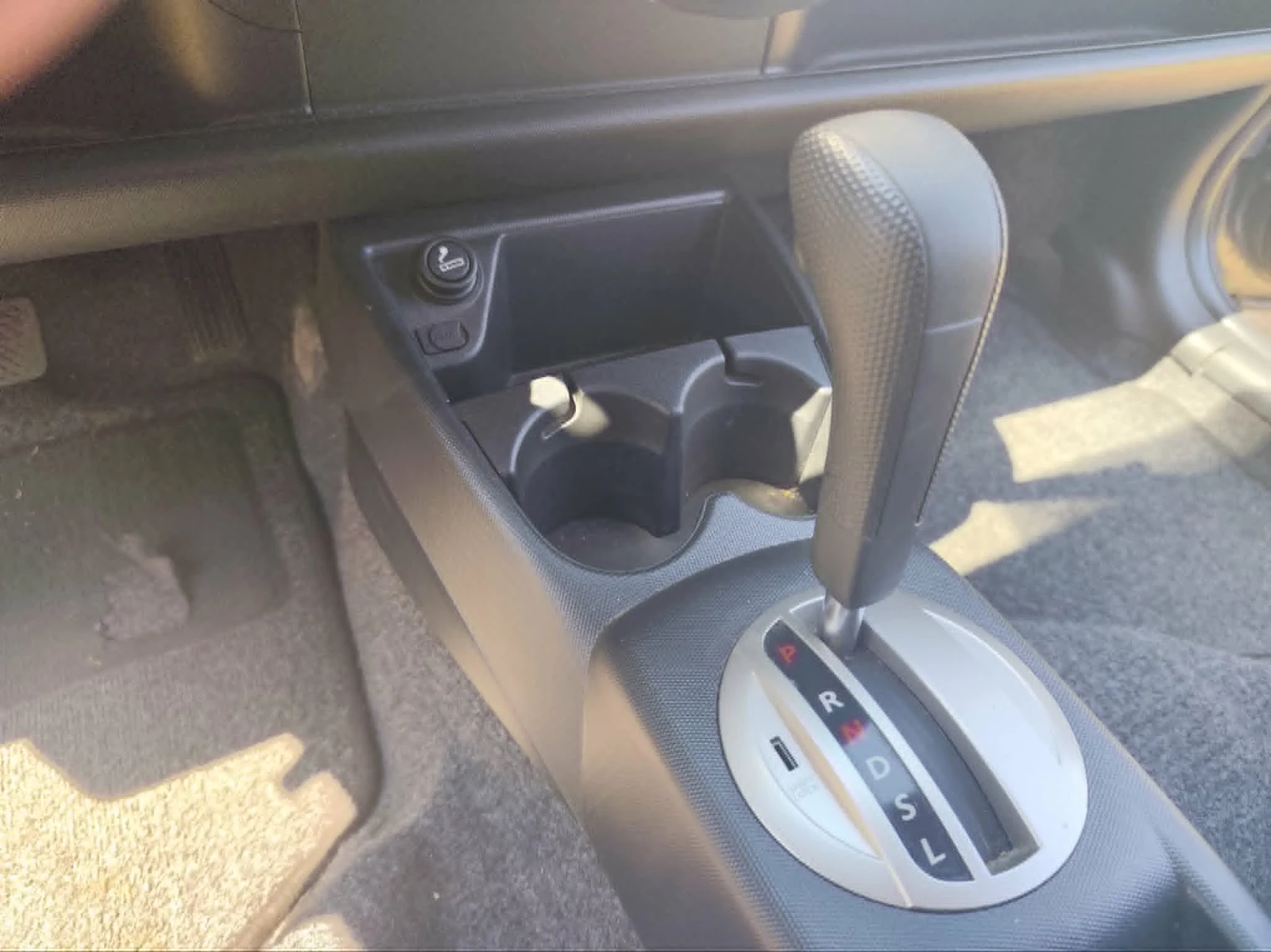 Honda Jazz 1.4, снимка 14 - Автомобили и джипове - 55607317
