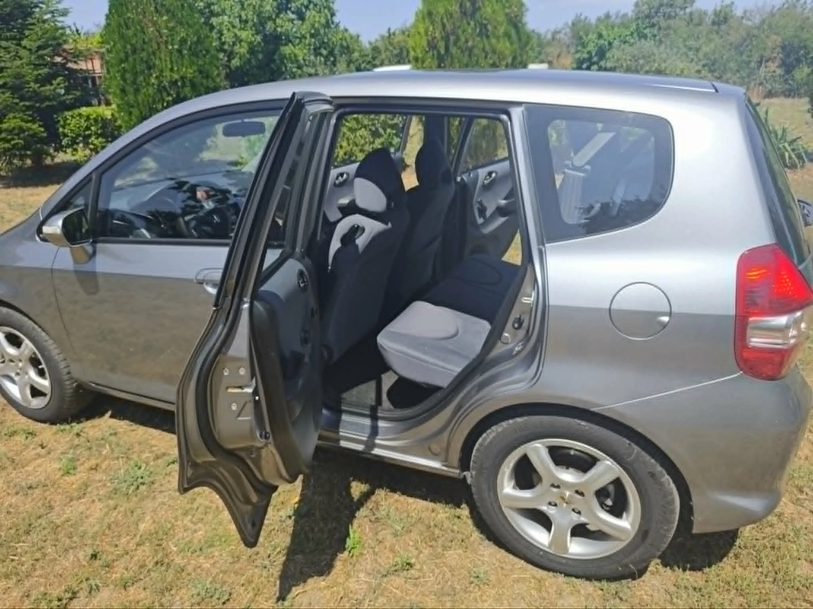 Honda Jazz 1.4, снимка 7 - Автомобили и джипове - 55607317