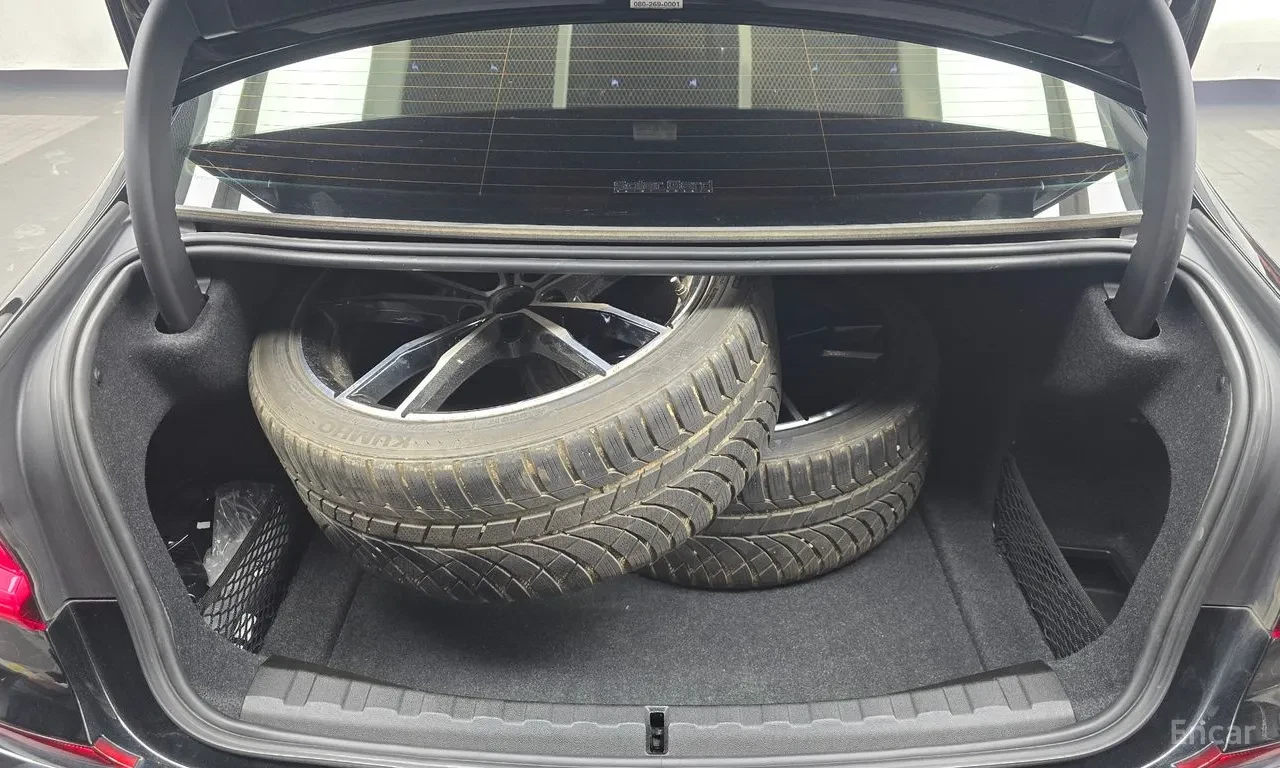 BMW 330 i M Sport, ЦЕНА до БГ, снимка 16 - Автомобили и джипове - 56118409