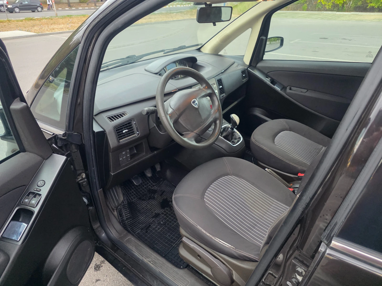 Lancia Musa 1.4i 95к.с., снимка 9 - Автомобили и джипове - 56171094