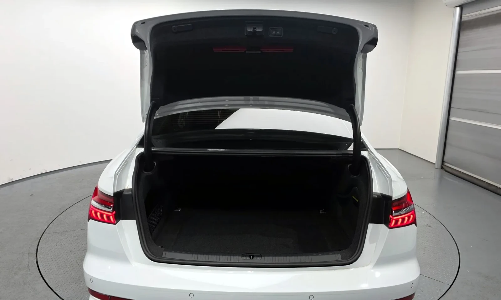 Audi A6 ПОДГРЕВИ* ОБДУХВАНЕ* 360КАМЕРИ, снимка 5 - Автомобили и джипове - 56362313