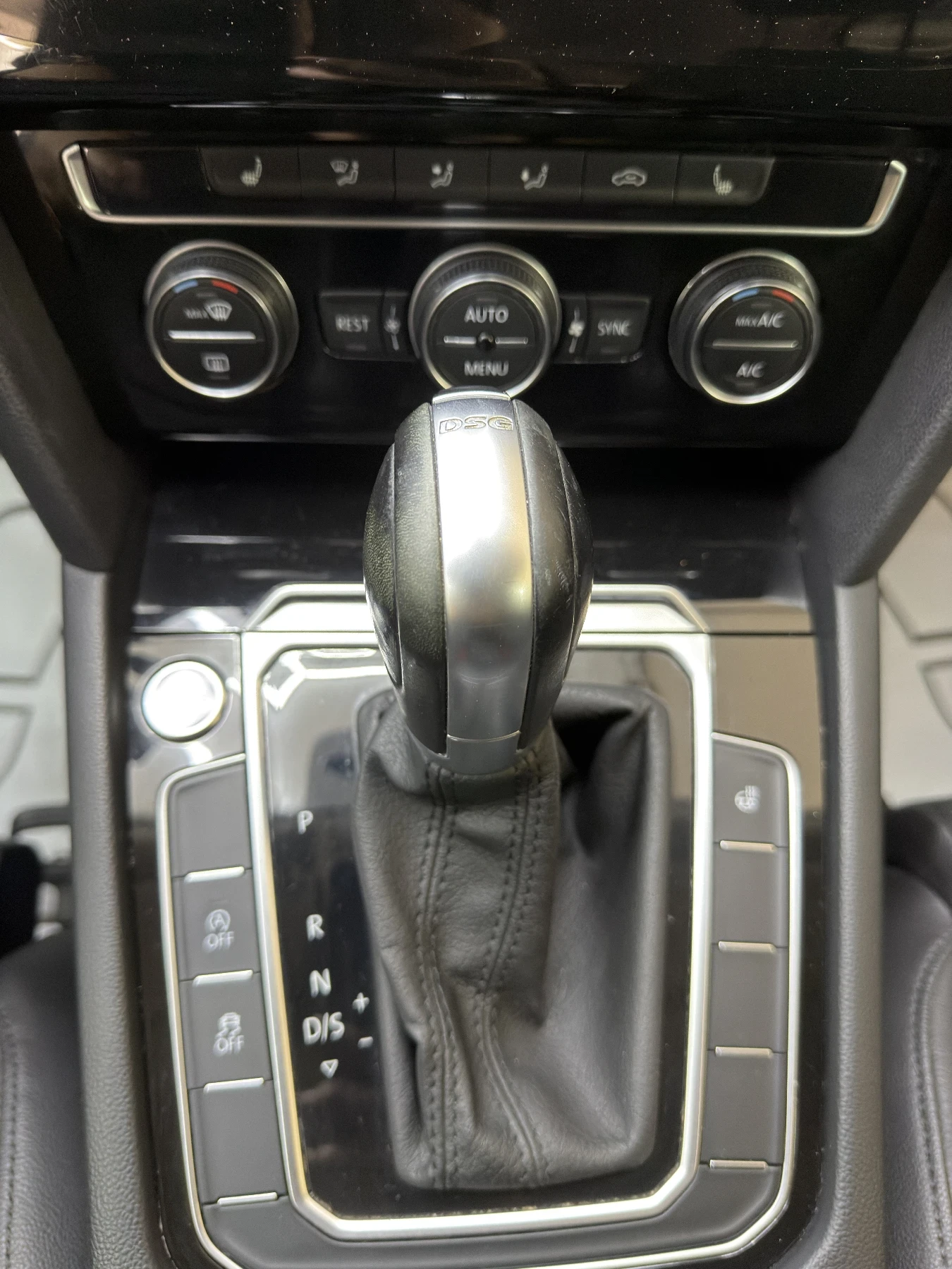 VW Passat 2.0TDI 190к.с. DSG HIGHLINE, снимка 8 - Автомобили и джипове - 56623761