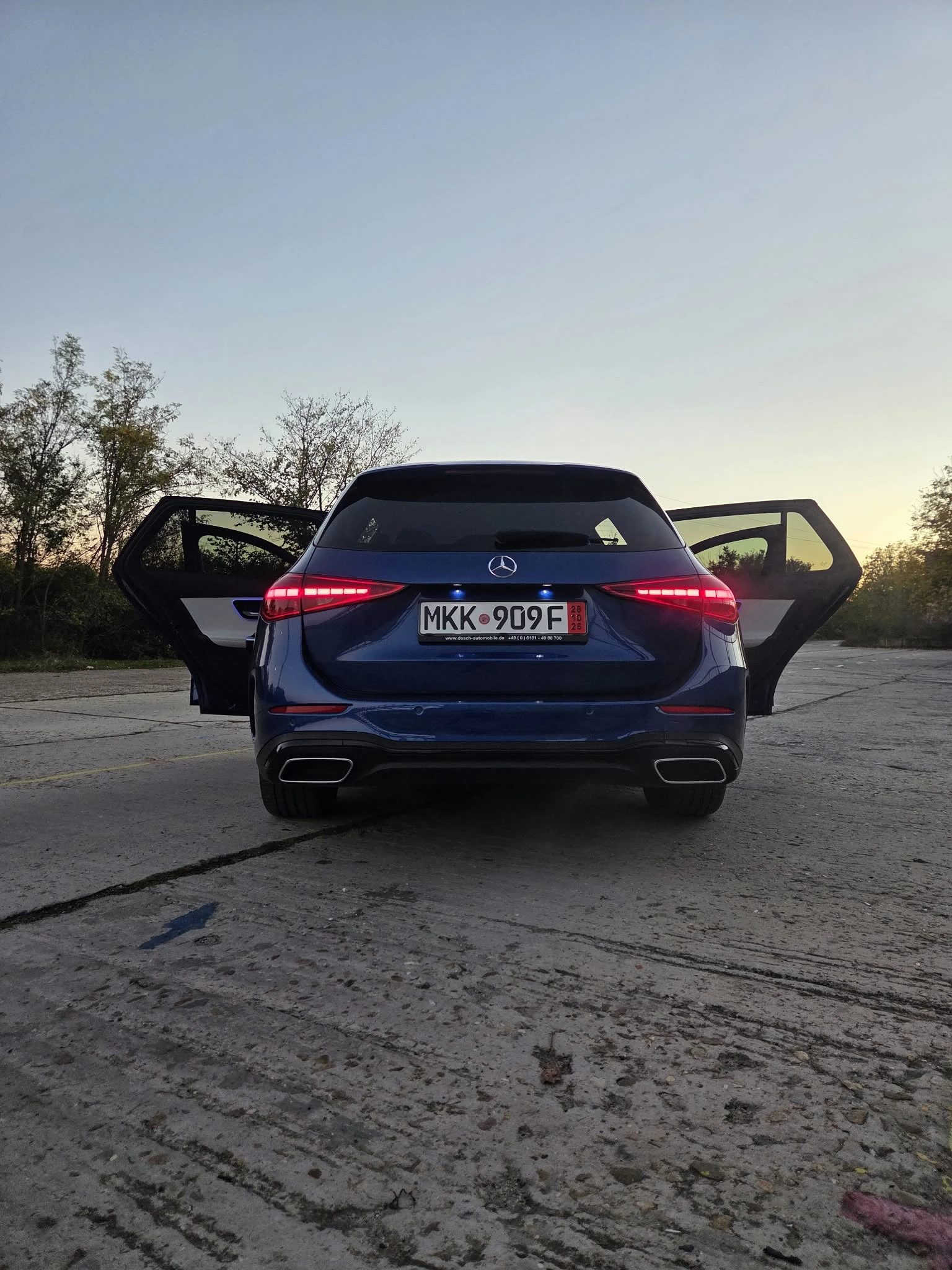 Mercedes-Benz C 220 Full AMG Line     може и с собствен лизинг, снимка 13 - Автомобили и джипове - 56649256