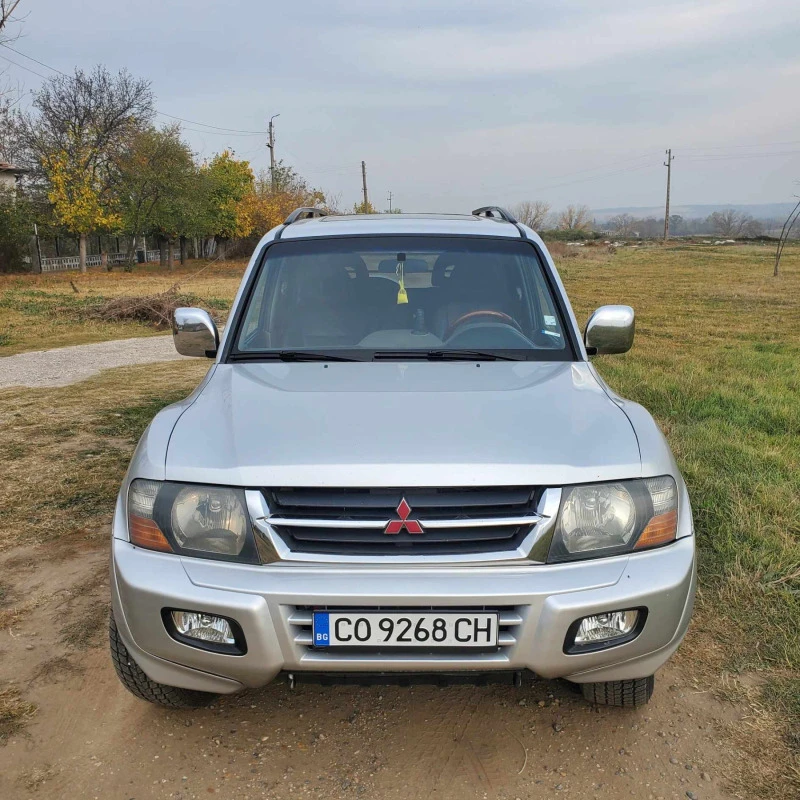 Mitsubishi Pajero, снимка 1 - Автомобили и джипове - 47260393