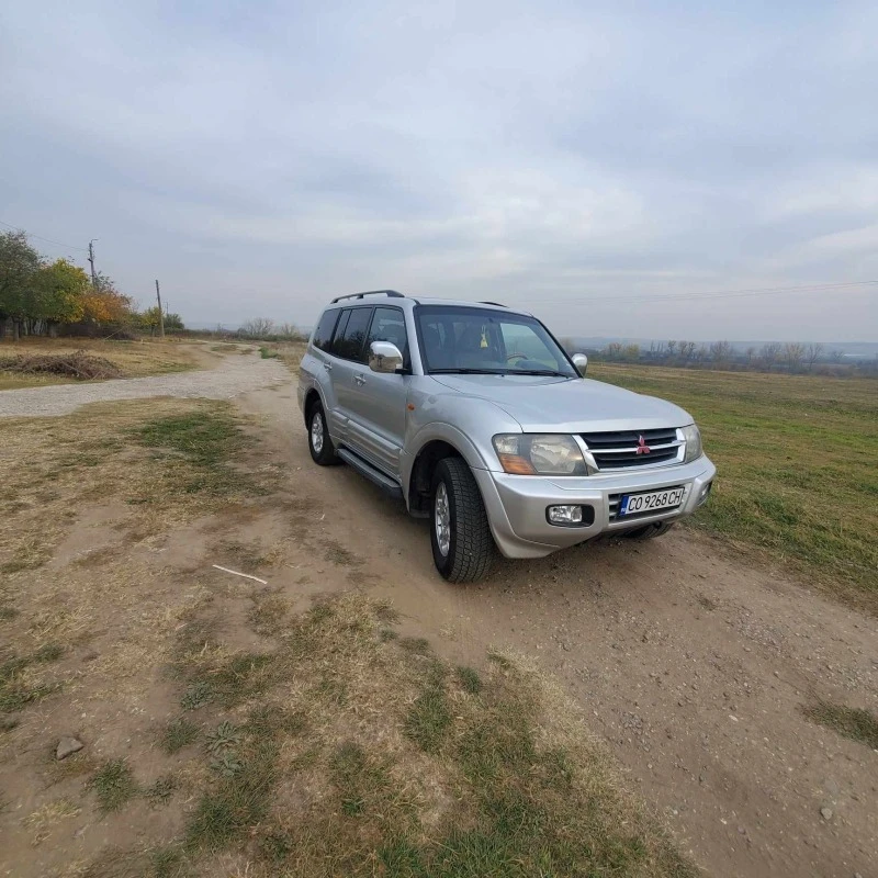 Mitsubishi Pajero, снимка 2 - Автомобили и джипове - 47260393