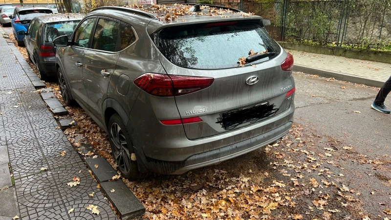 Hyundai Tucson, снимка 3 - Автомобили и джипове - 47967345