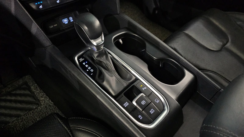 Hyundai Santa fe 2.0 2WD EXCLUSIVE autogeorge.com , снимка 8 - Автомобили и джипове - 52148958