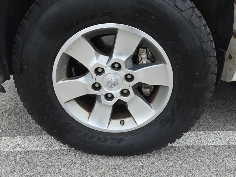 Toyota 4runner SR5 AWD, снимка 10 - Автомобили и джипове - 52749507