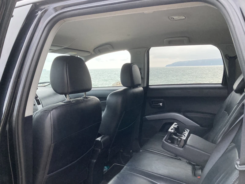 Peugeot 4007, снимка 9 - Автомобили и джипове - 52348447