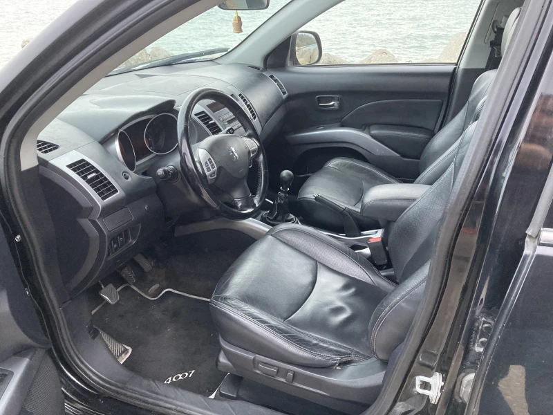 Peugeot 4007, снимка 6 - Автомобили и джипове - 52348447