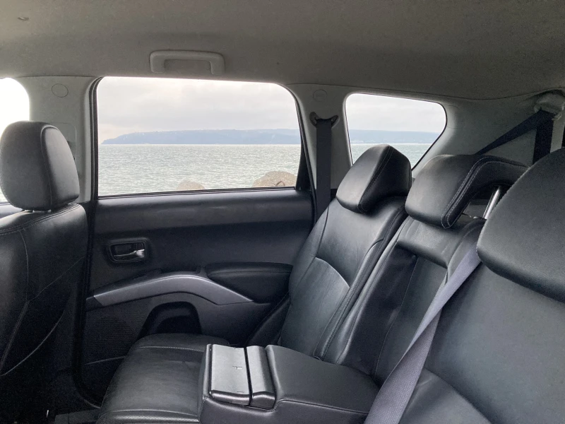 Peugeot 4007, снимка 10 - Автомобили и джипове - 52348447