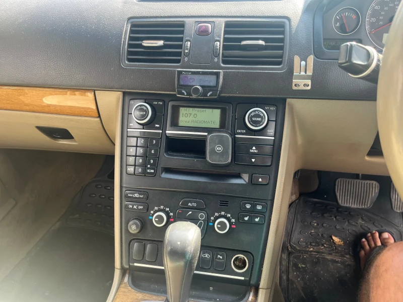 Volvo Xc90, снимка 6 - Автомобили и джипове - 53413993