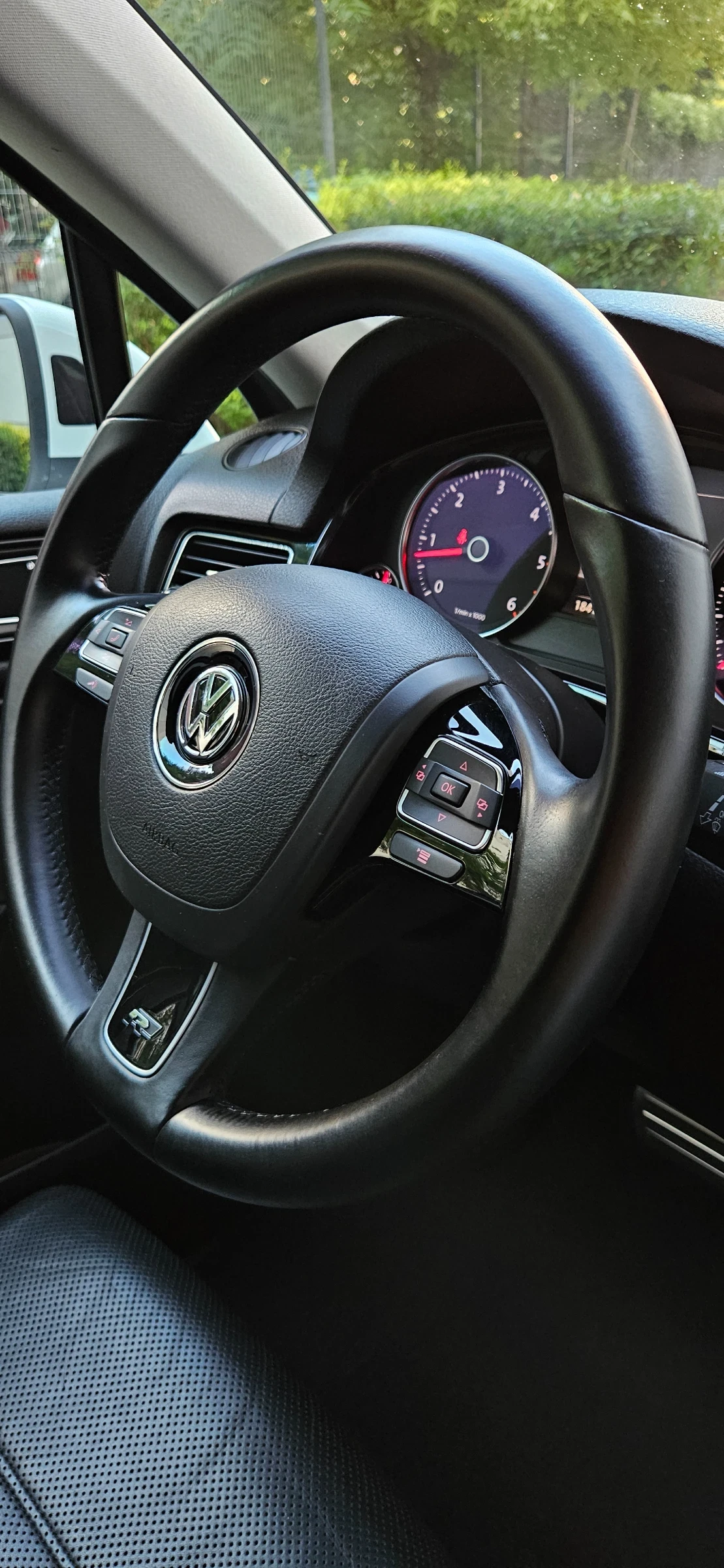 VW Touareg R-Line, поръчков, Full Maxxxxx - изображение 8