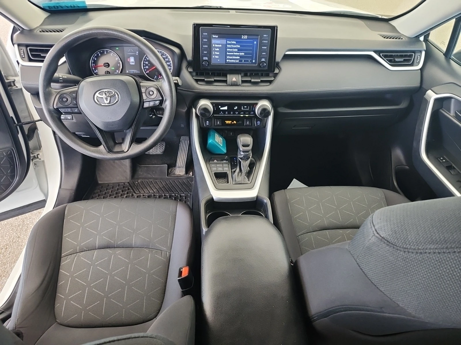 Toyota Rav4 Le* ЦЕНА ДО БЪЛГАРИЯ* (CARFAX) - изображение 6