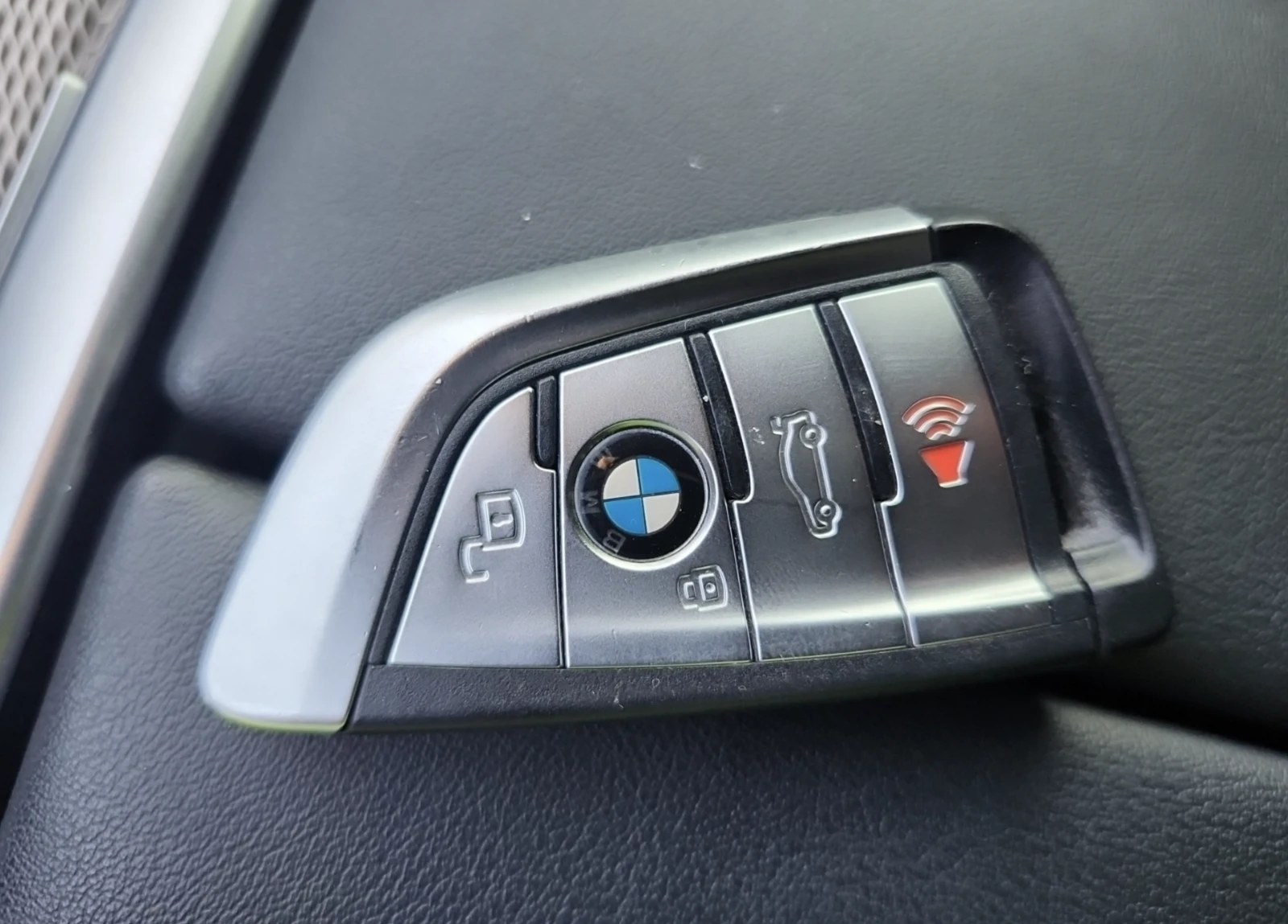 BMW X5 XDRIVE40I - изображение 6