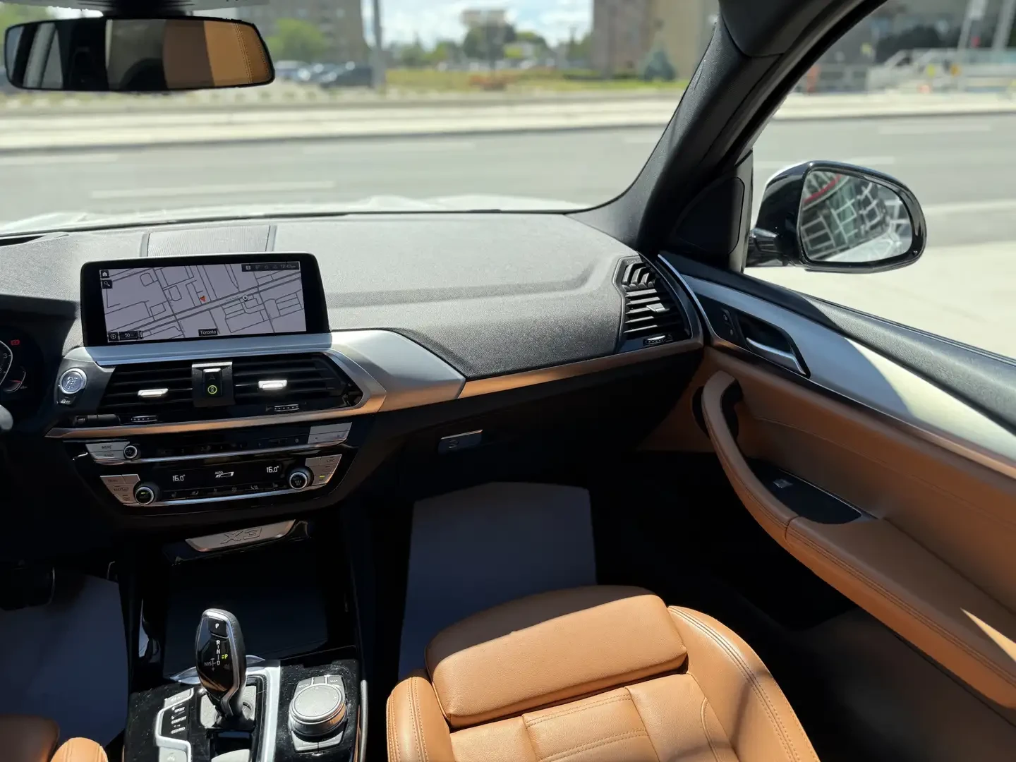 BMW X3 MPACK, HEAD UP, AMBIENT, PANORAMA, М.ТОЧКА, LANE A - изображение 8