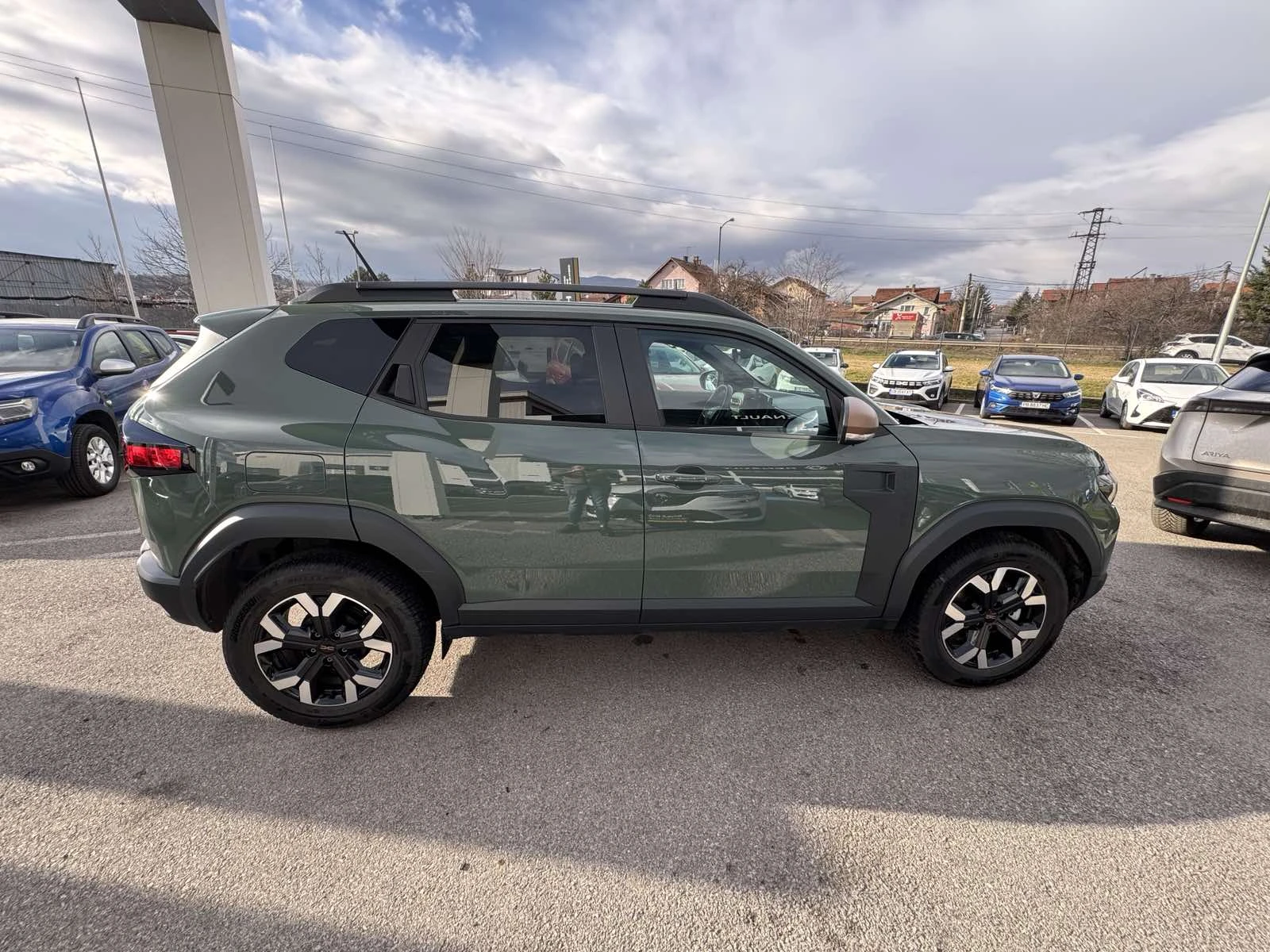 Dacia Duster JOURNEY HYBRID 140 - изображение 7