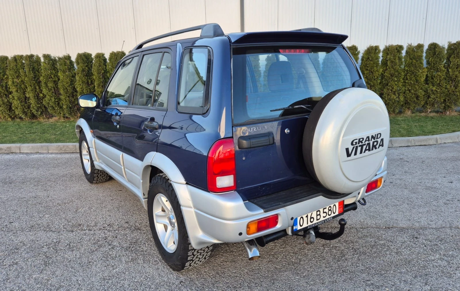 Suzuki Grand vitara 2.5i V6  - изображение 3