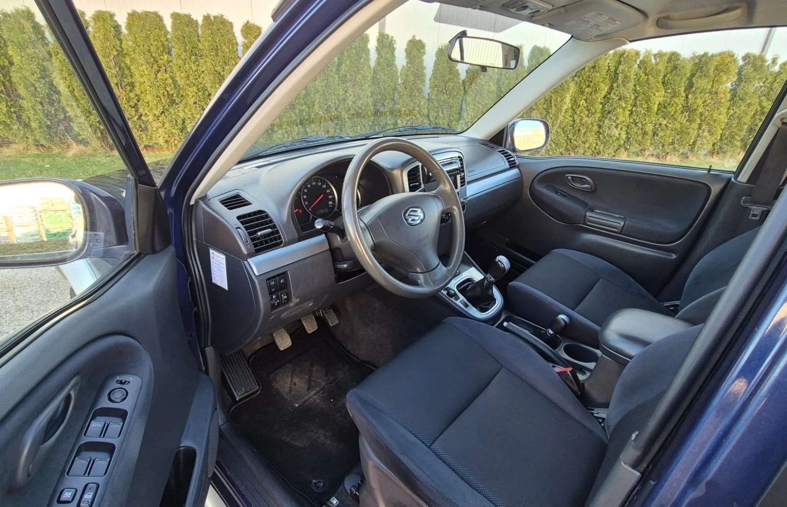 Suzuki Grand vitara 2.5i V6  - изображение 9