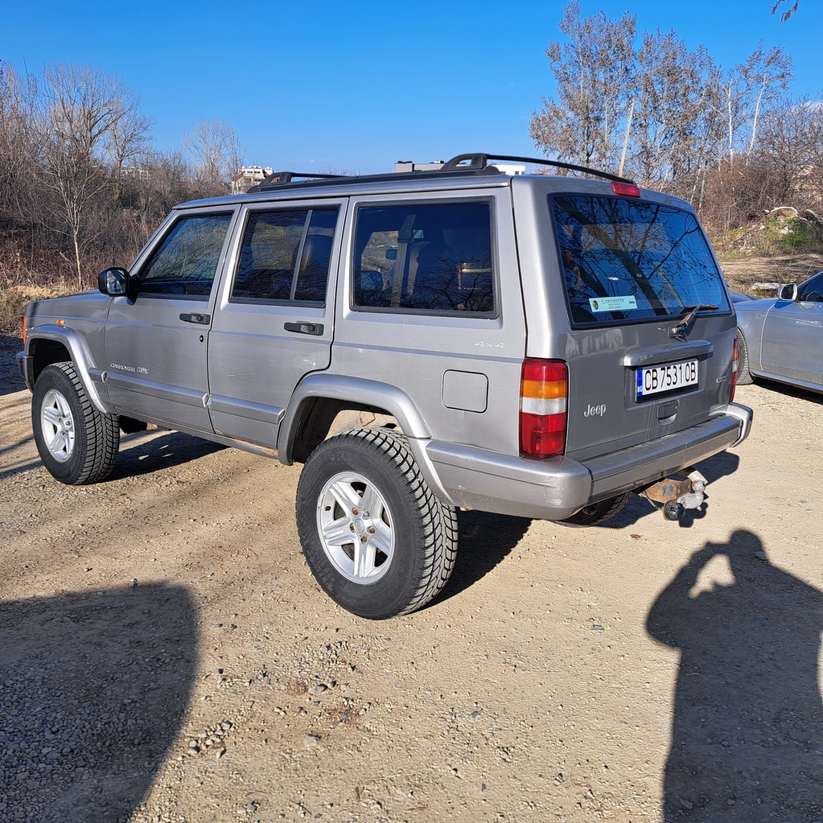 Jeep Cherokee, снимка 2 - Автомобили и джипове - 54270882