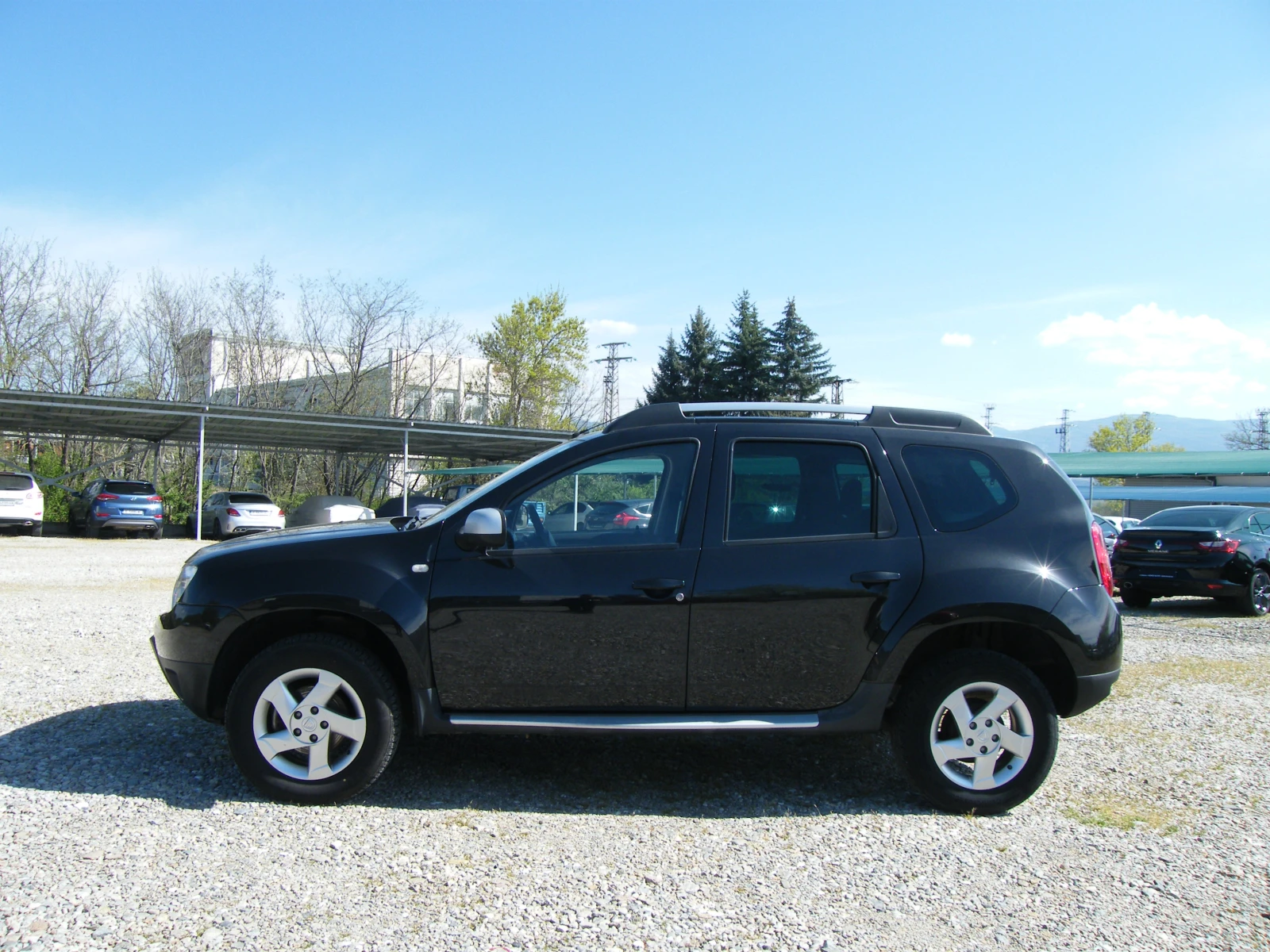 Dacia Duster 1.5dci, снимка 6 - Автомобили и джипове - 54303702