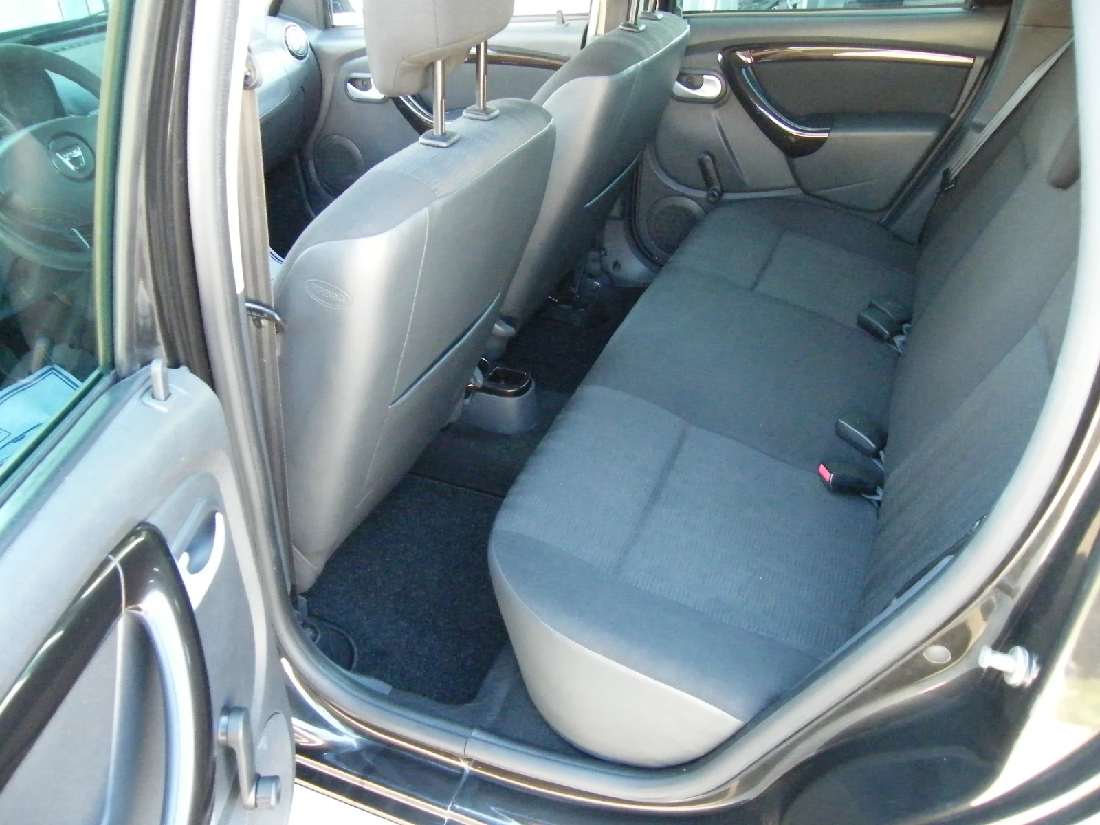 Dacia Duster 1.5dci | Mobile.bg � ����������� 12