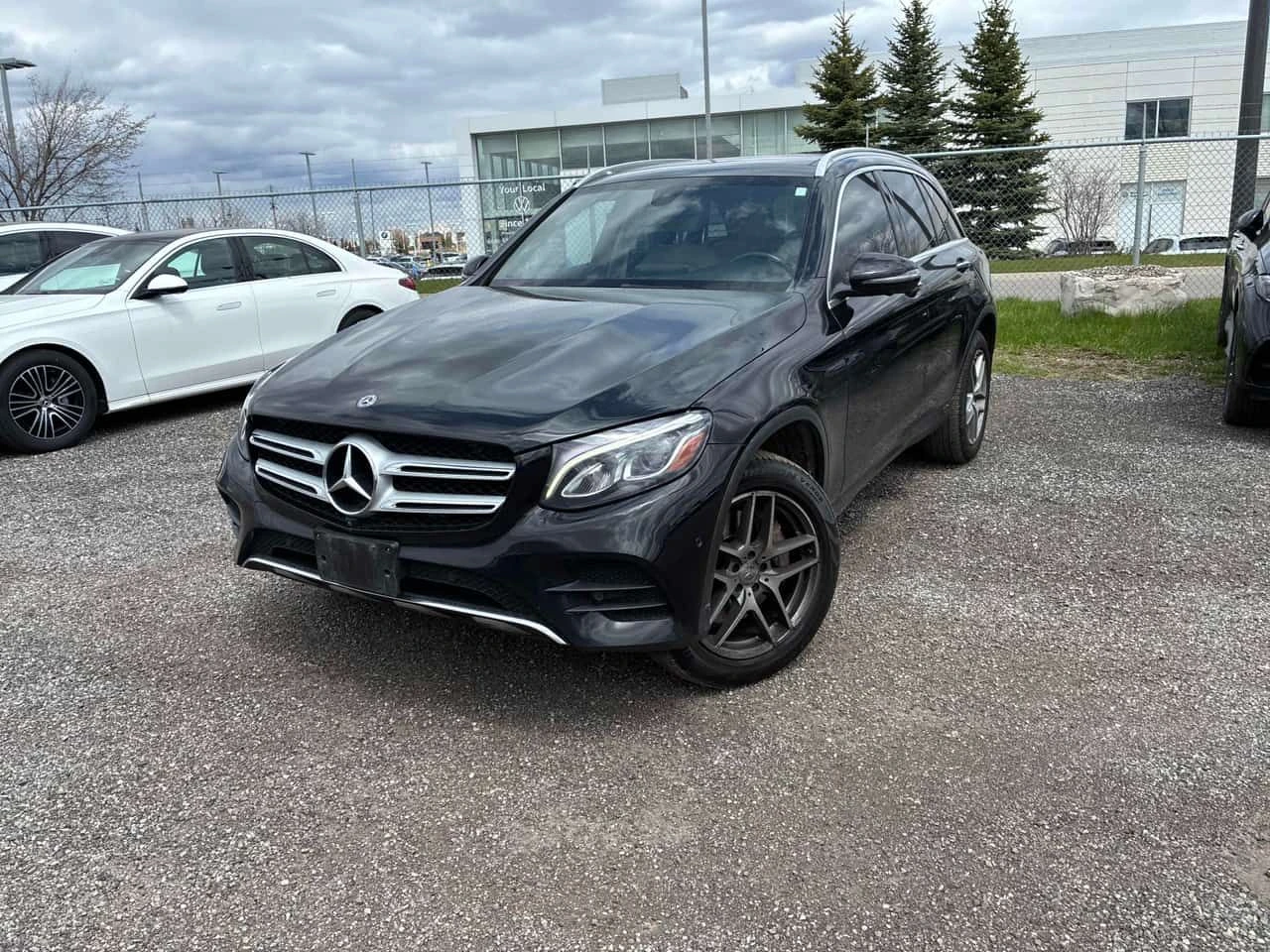 Mercedes-Benz GLC * 300 * CARFAX * ЦЕНА ДО БГ, снимка 12 - Автомобили и джипове - 54385079