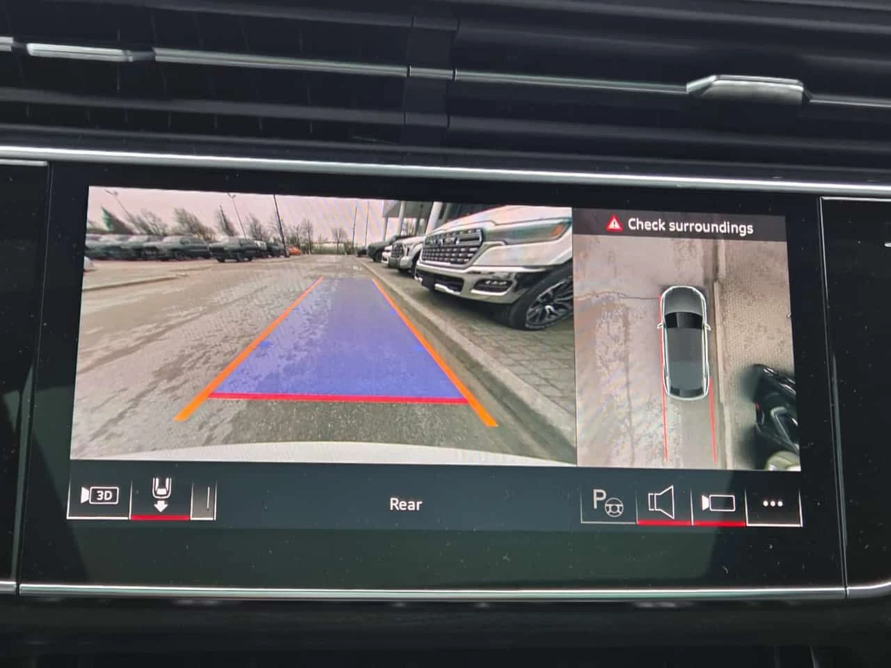 Audi Q8  Technik /360/DISTRONIC/HUD/B&O/ОБДУХВАНЕ , снимка 13 - Автомобили и джипове - 54562744