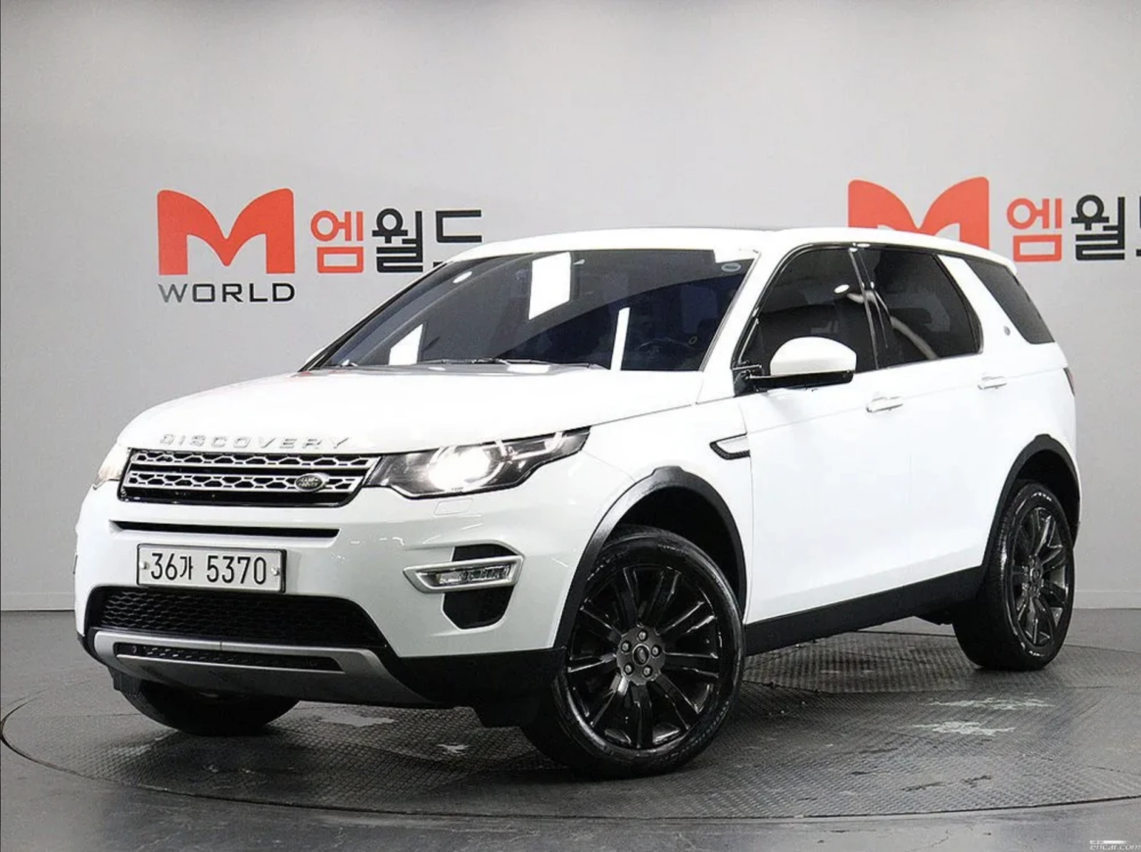 Land Rover Discovery Sport АВТОКРЕДИТ* KOЖА* ПОДГРЕВ* КАМЕРА* ЕЛ.СЕДЛАКИ* АВТ
