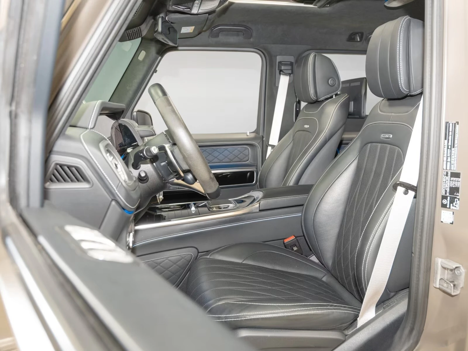 Mercedes-Benz G 63 AMG FACELIFT / BURM / 360 / SUPERIOR / NIGHT /, снимка 8 - Автомобили и джипове - 55189006