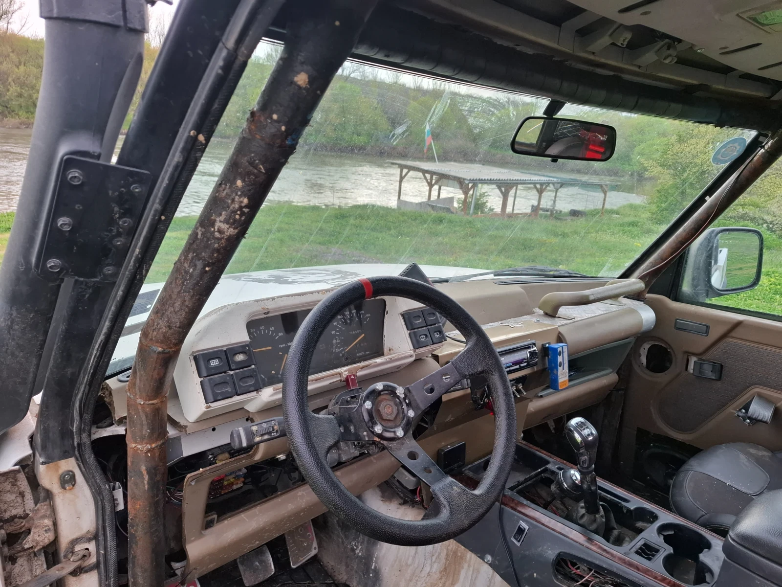 Land Rover Discovery, снимка 10 - Автомобили и джипове - 56160679