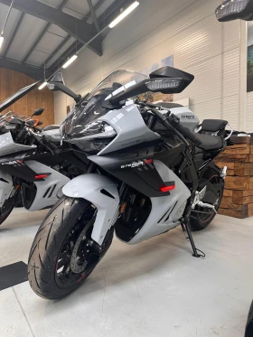 Cfmoto SR-R 675SR R '25 - 0 км , снимка 3
