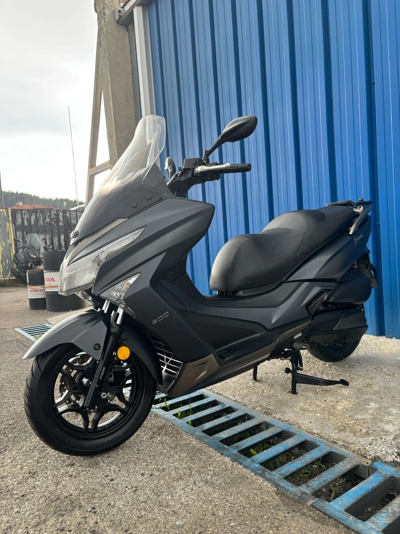 Kymco Downtown X-town 300i ABS - изображение 3