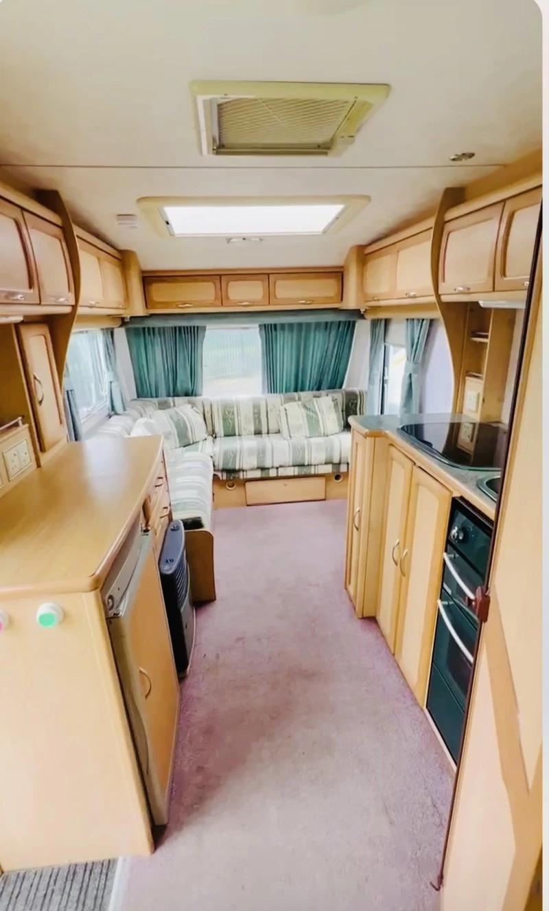 Каравана Eldis Odyssey 482, снимка 14 - Каравани и кемпери - 46205683