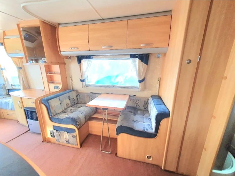 Каравана Swift Sterling Elite Overlander, снимка 13 - Каравани и кемпери - 48225971