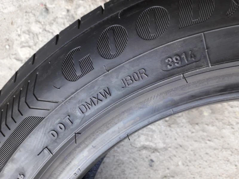 Гуми Летни 205/60R16, снимка 8 - Гуми и джанти - 45864018