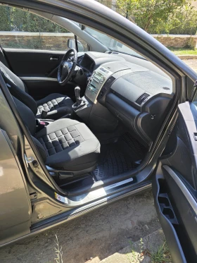 Toyota Corolla verso, снимка 11