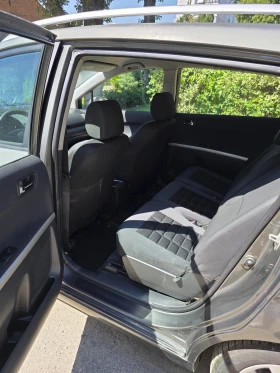 Toyota Corolla verso, снимка 12