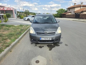 Toyota Corolla verso, снимка 2