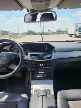 Mercedes-Benz E 350 4MATIC, снимка 12