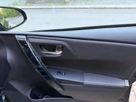 Toyota Auris Toyota auris tauring sport hybrid, снимка 13