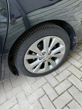 Toyota Auris Toyota auris tauring sport hybrid, снимка 10