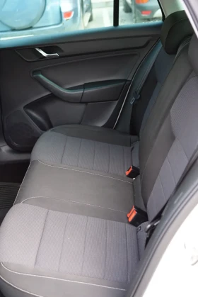 Skoda Rapid 1.4 TDI Автоматик 7DSG * купена от БГ* , снимка 9