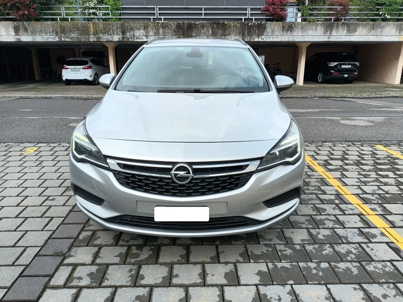 Opel Astra  Sports Tourer Enjoy Navi, снимка 1 - Автомобили и джипове - 46995318