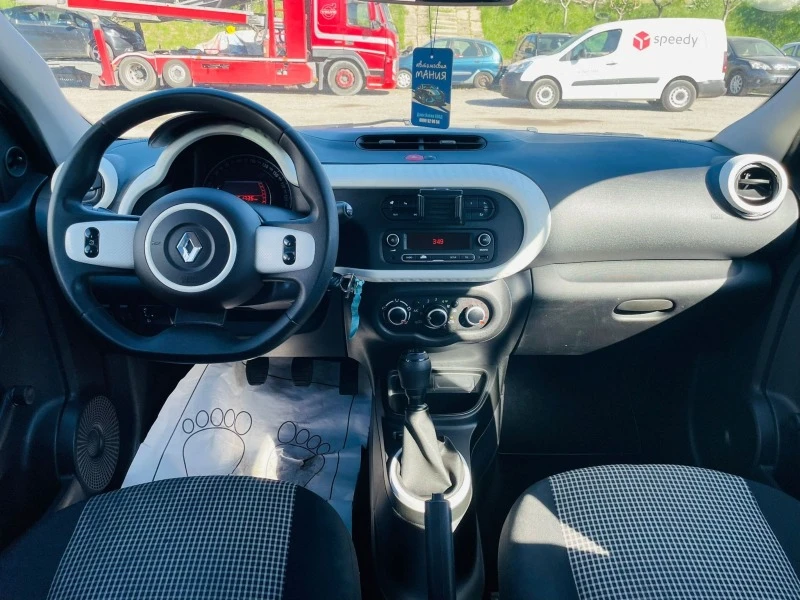 Renault Twingo 1.0i-КЛИМАТИК 51000КМ!!!, снимка 10 - Автомобили и джипове - 47449376