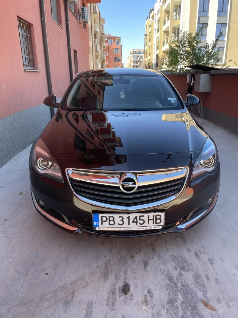 Opel Insignia, снимка 1 - Автомобили и джипове - 47497093