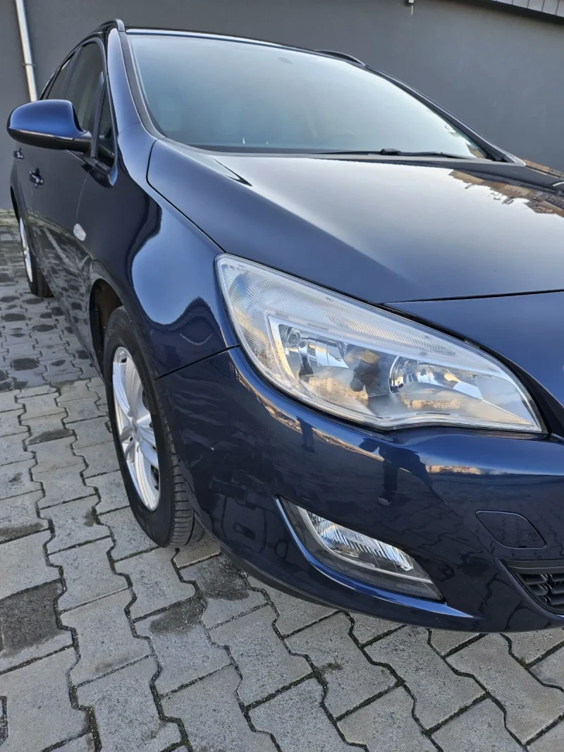 Opel Astra, снимка 2 - Автомобили и джипове - 48087928