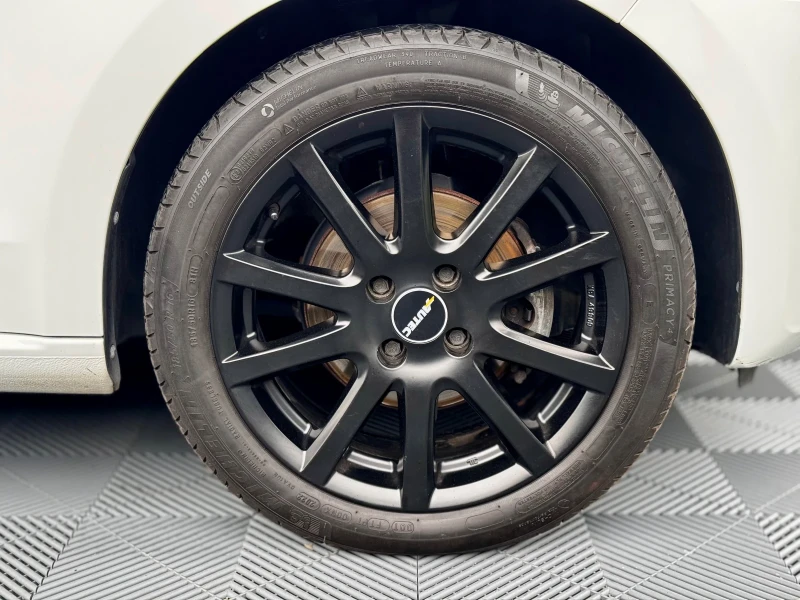 VW Up Заводска гаранция, снимка 5 - Автомобили и джипове - 50429659