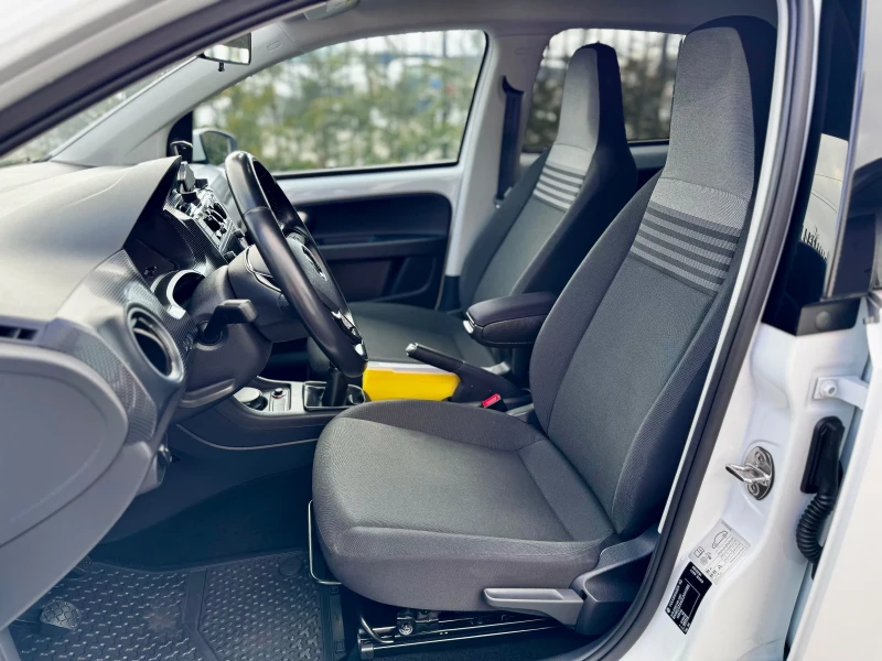VW Up Заводска гаранция, снимка 7 - Автомобили и джипове - 50429659
