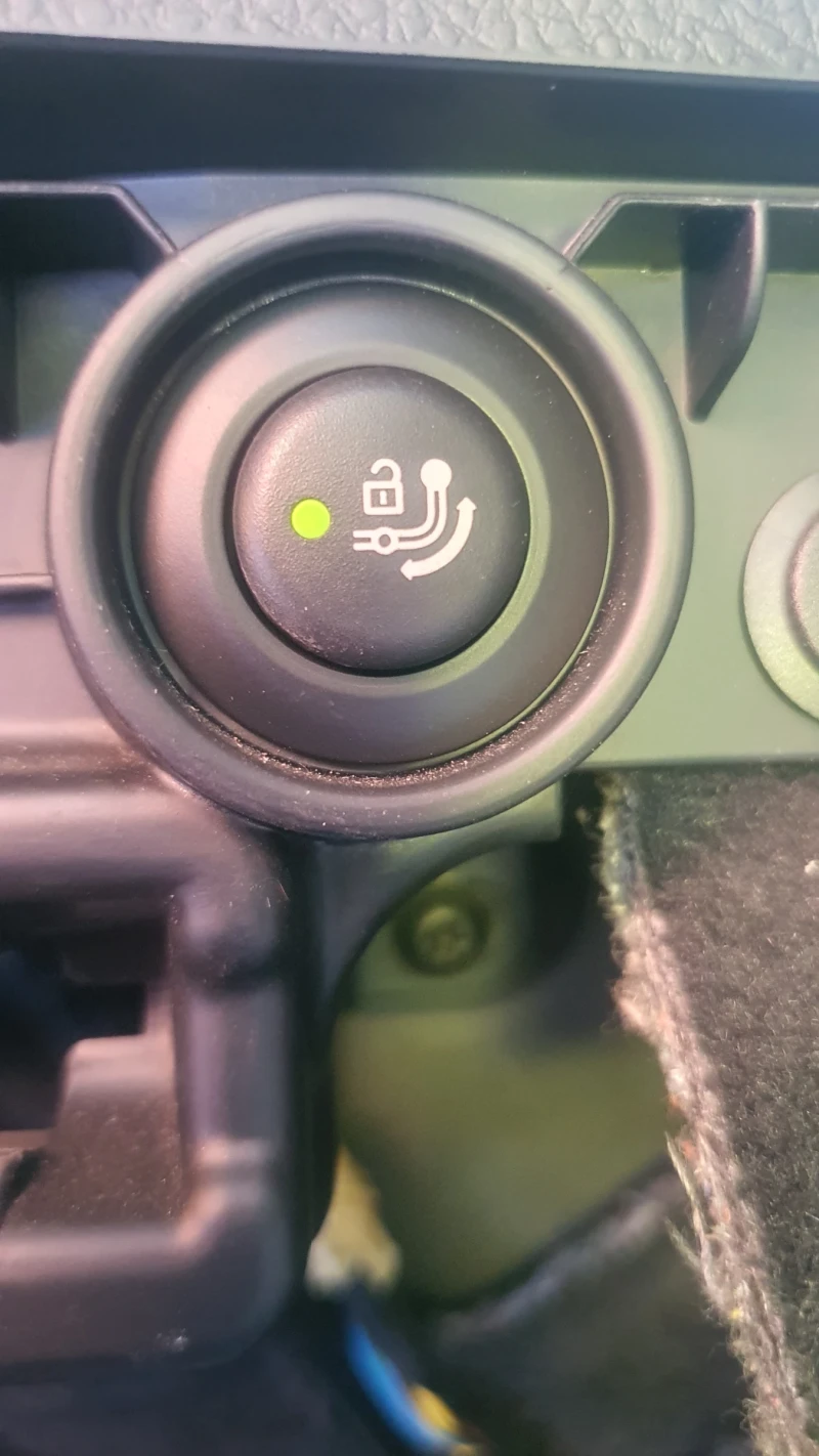 BMW 320, снимка 8 - Автомобили и джипове - 52657459